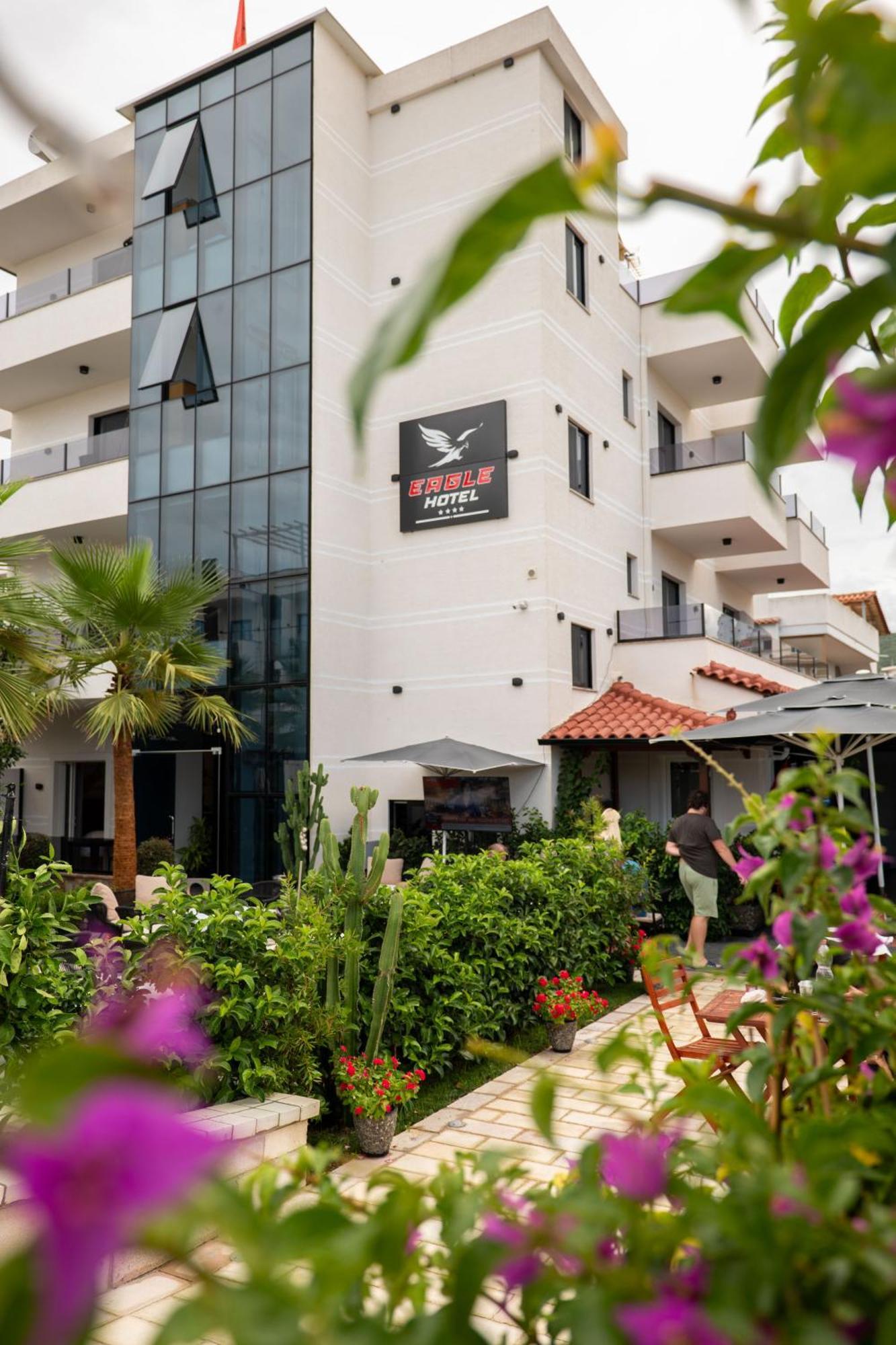 Hotel Eagle Ксаміл Екстер'єр фото